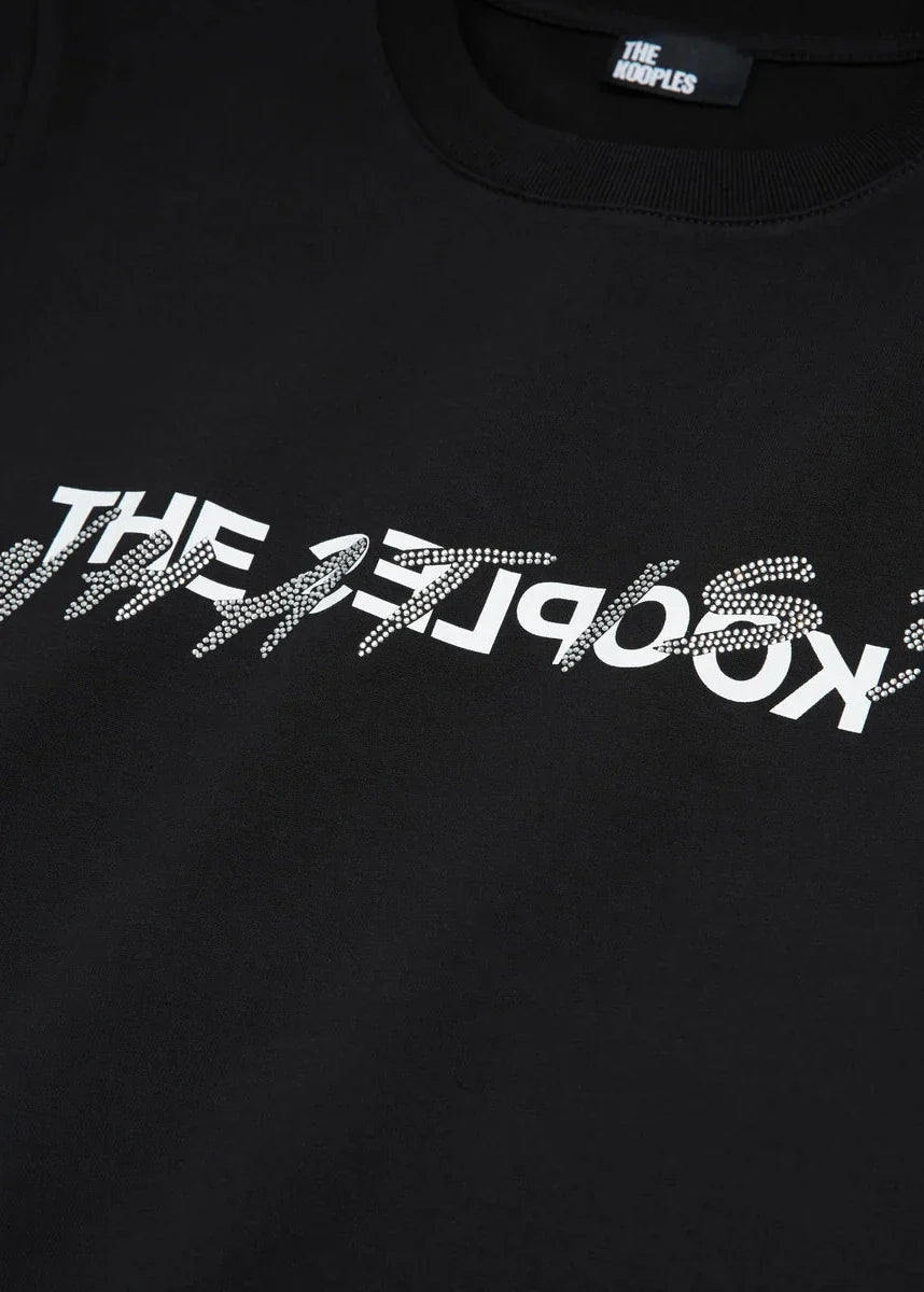 T-shirt What is black