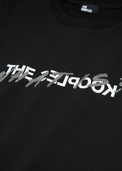 T-shirt What is black